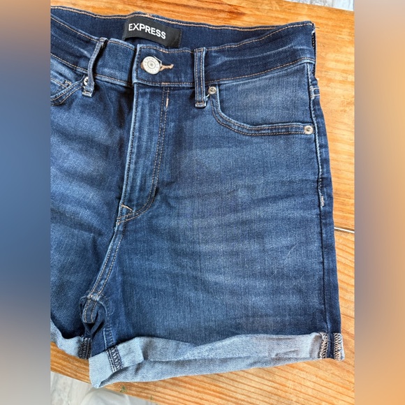 Express Womens Midi High Rise Denim Shorts Size 2 Stretch Blue Cuffed 5 Pockets - Picture 3 of 7